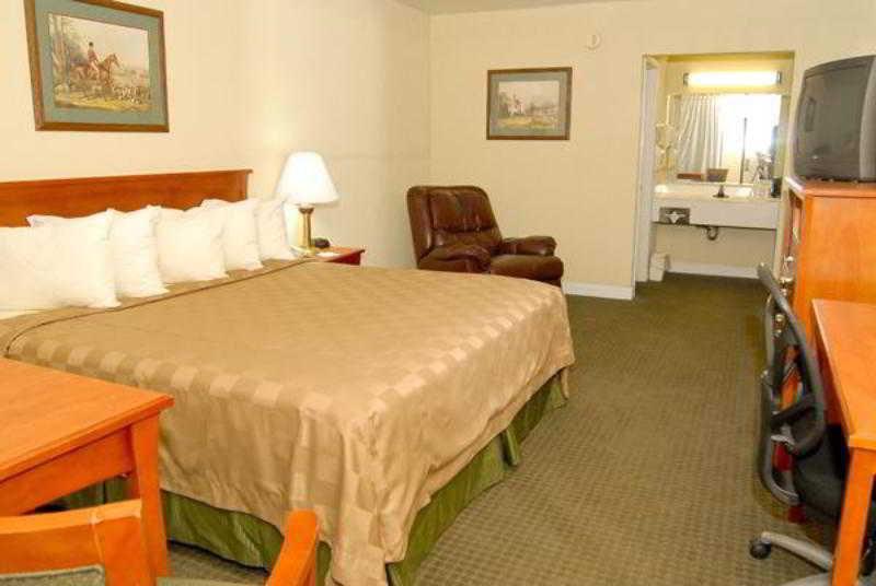 Quality Inn Maysville Стая снимка