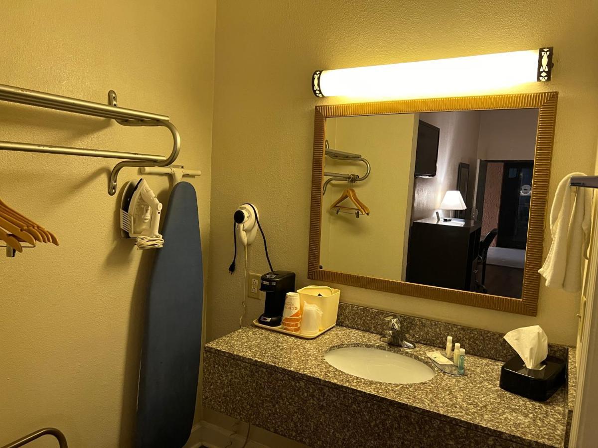 Quality Inn Maysville Екстериор снимка