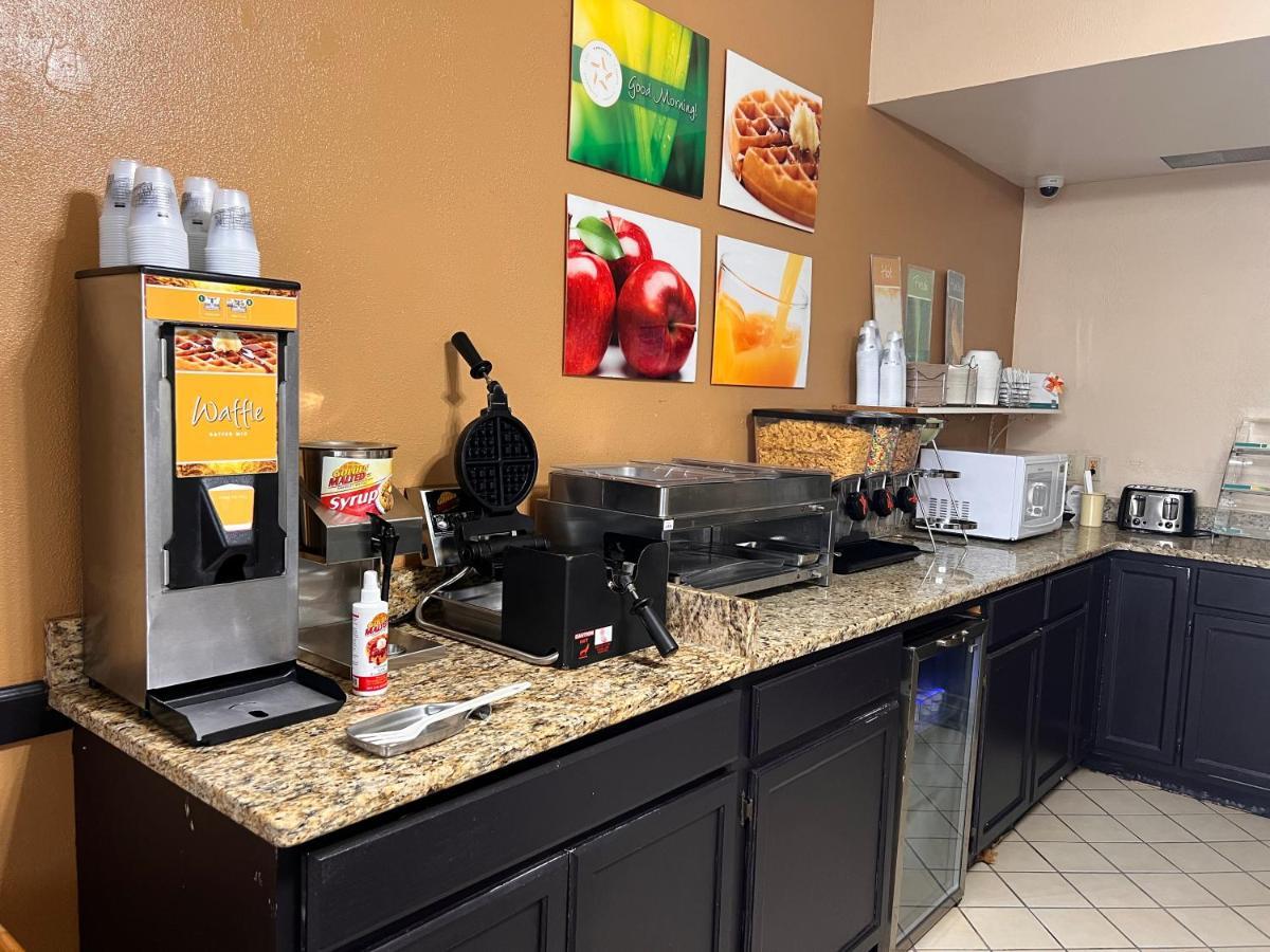 Quality Inn Maysville Екстериор снимка