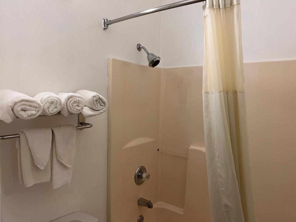 Quality Inn Maysville Екстериор снимка