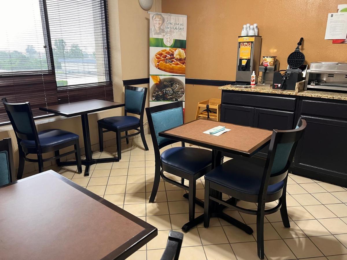 Quality Inn Maysville Екстериор снимка