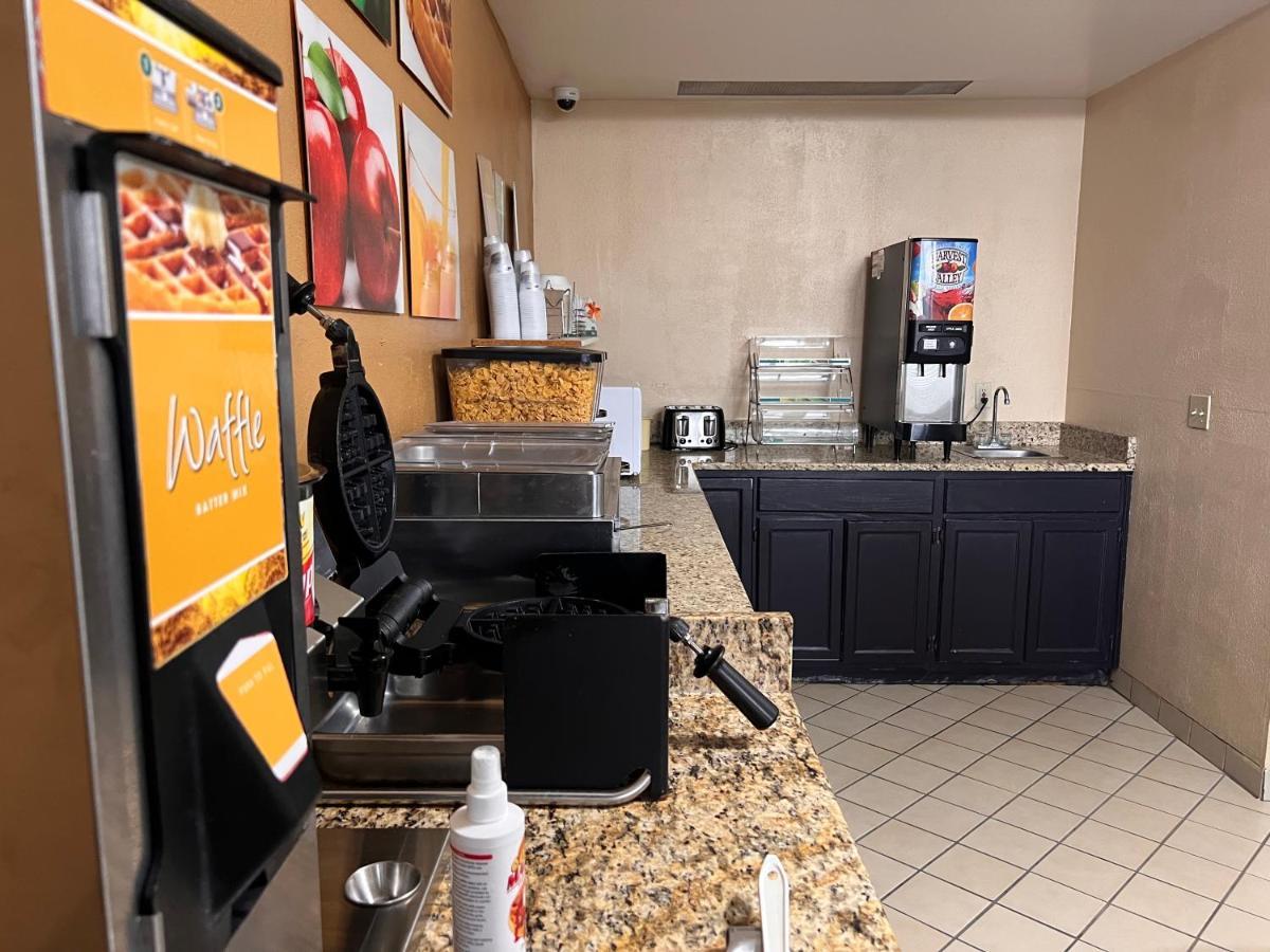 Quality Inn Maysville Екстериор снимка